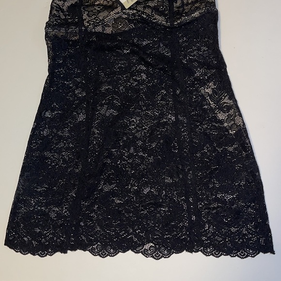 🆕 Aritzia Wilfred Black Lace Camisole - Women’s Size Small - Picture 7 of 7